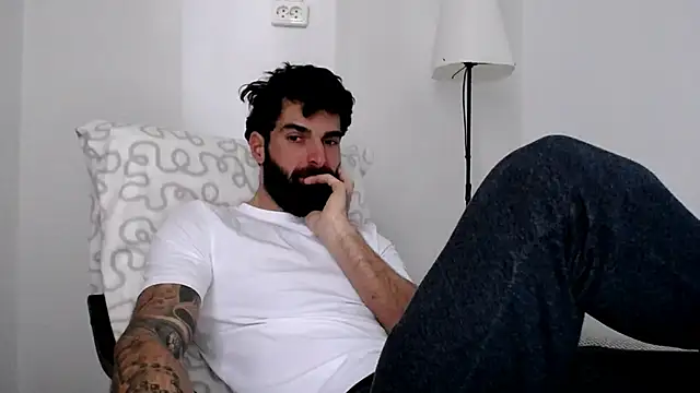 Verycutex online show from February 3, 8:08 am