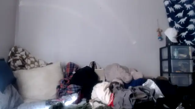 Snapshot of lickthecat chatting on October 10, 9:39 pm lickthecat online show from October 10, 9:39 pm