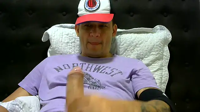 altenori112 online show from February 16, 2:43 am