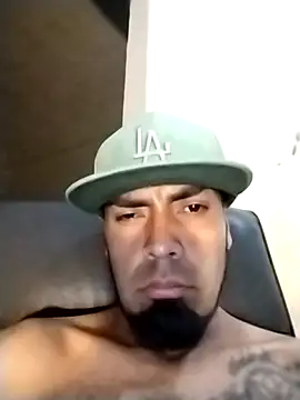 Chacal Armyy online show from November 2, 1:32 am