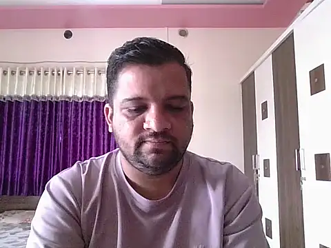 Snapshot of dhruv_love chatting on October 27, 4:04 am dhruv love online show from October 27, 4:04 am