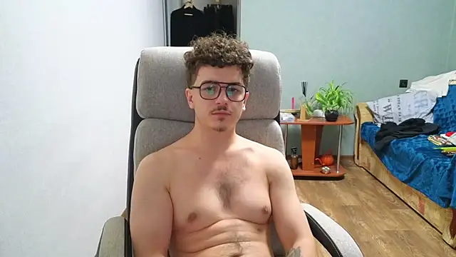 Remy Miles online show from November 10, 2:11 pm