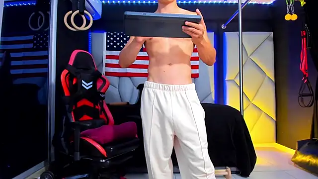 Aydenmiller96 online show from March 14, 3:24 am