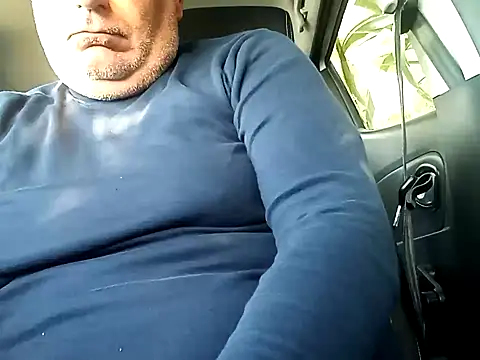 totino975 online show from December 6, 8:37 am