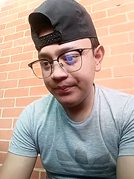 Carloskimyy online show from April 26, 5:43 pm