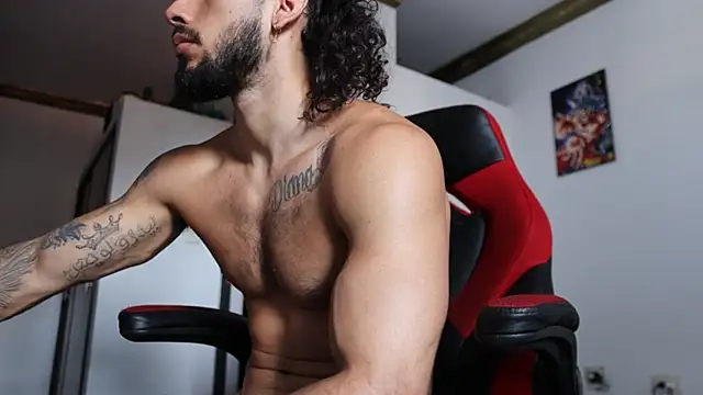 Snapshot of Baky_sexy chatting on December 16, 12:38 pm Baky sexy online show from December 16, 12:38 pm