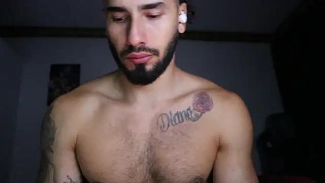 Snapshot of Baky_sexy chatting on January 27, 2:53 am Baky sexy online show from January 27, 2:53 am