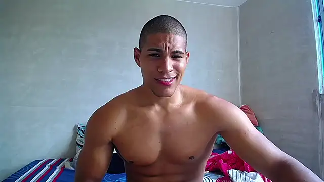 Snapshot of teddyfit19cm chatting on December 28, 8:47 pm teddyfit19cm online show from December 28, 8:47 pm