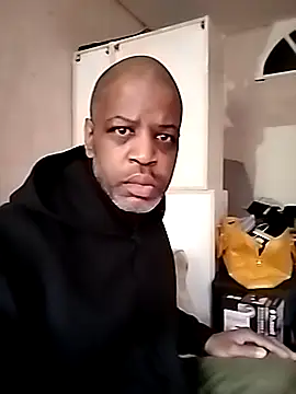 alfiebrown007 online show from November 27, 9:46 am