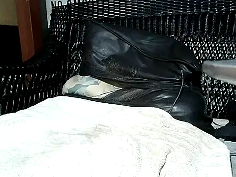 HungHawaiian808xh online show from February 22, 7:01 am