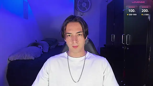 Alex smith00 online show from September 24, 1:05 am