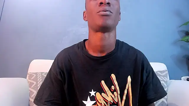 Snapshot of martin_killer chatting on December 30, 1:26 am martin killer online show from December 30, 1:26 am