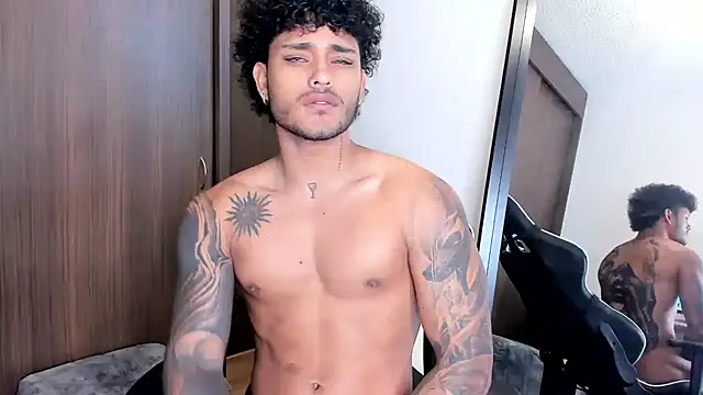 Alessandro Vanni online show from December 20, 6:02 pm