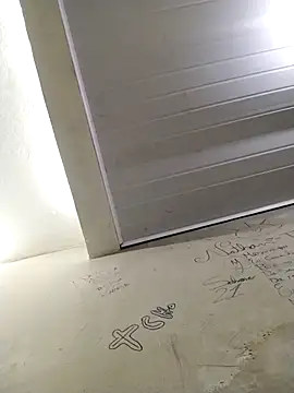 Snapshot of Nick02937 chatting on September 13, 5:30 am Nick02937 online show from September 13, 5:30 am