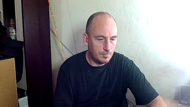 Snapshot of Johan___Barker chatting on January 6, 7:45 pm Johan Barker online show from January 6, 7:45 pm