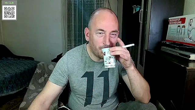 Snapshot of Johan___Barker chatting on March 10, 8:39 am Johan Barker online show from March 10, 8:39 am