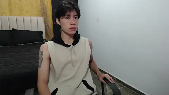 Elio-cam online show from December 11, 8:49 am