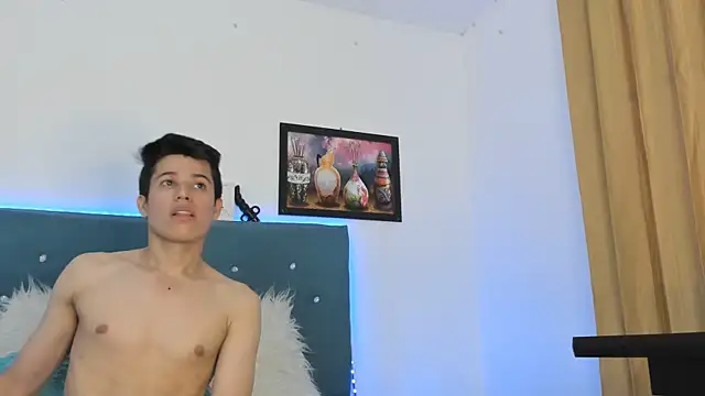 Max and Peter online show from February 26, 7:25 pm