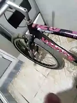 Lachuchaenlacara1988 online show from January 21, 5:50 am