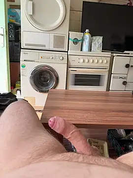MatThiAs2806 online show from July 9, 7:12 am
