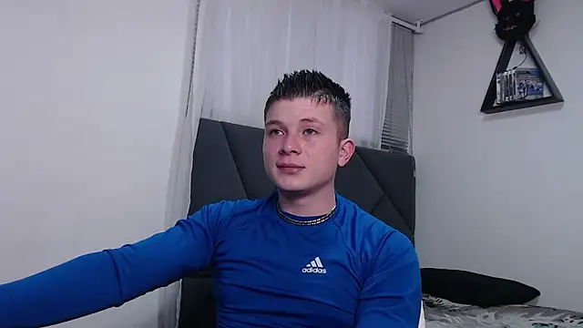 MathewCollin online show from January 8, 10:04 pm