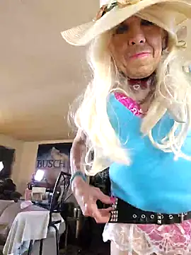 CROSSCOUNTRY1 online show from March 13, 9:37 pm