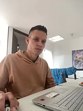 yequeal online show from February 24, 6:15 pm