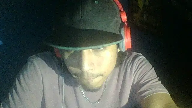 Snapshot of AlexAlejandro13 chatting on October 5, 7:45 am AlexAlejandro13 online show from October 5, 7:45 am