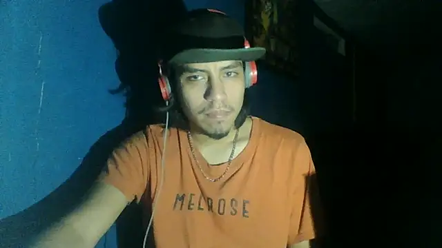 Snapshot of AlexAlejandro13 chatting on October 10, 8:08 am AlexAlejandro13 online show from October 10, 8:08 am