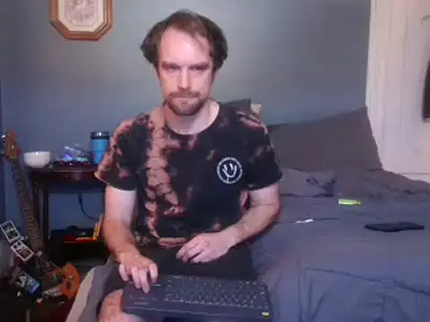 hpluvsplata online show from December 18, 5:00 pm