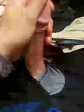 Snapshot of MrDaRkO_420 chatting on February 1, 8:37 pm MrDaRkO 420 online show from February 1, 8:37 pm