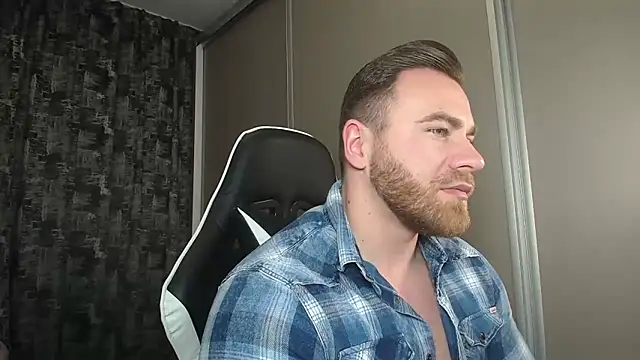 Snapshot of Thori92 chatting on March 9, 3:49 pm Thori92 online show from March 9, 3:49 pm