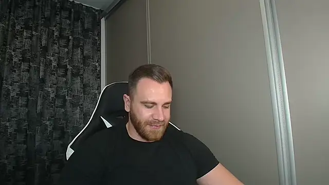 Thori92 online show from October 30, 8:43 pm