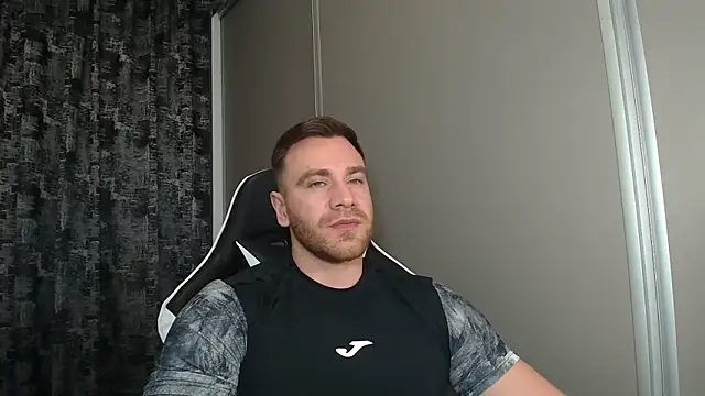 Thori92 online show from March 31, 6:53 pm