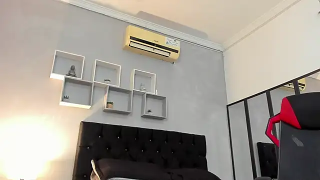 tyler hank01 online show from December 16, 1:56 am