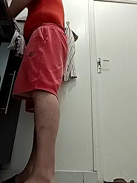 sile2000nou online show from February 1, 9:19 am