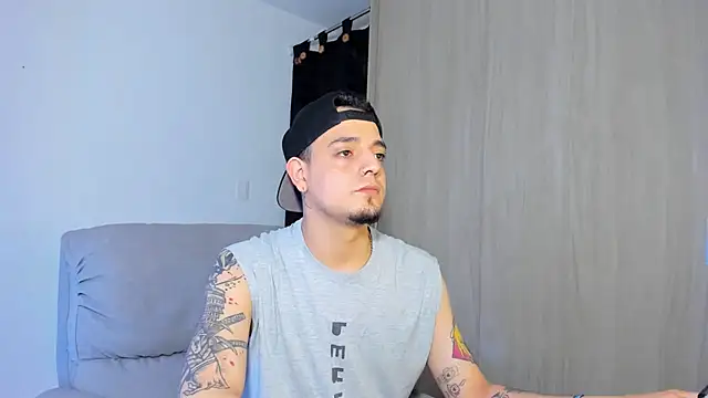 alejandro calderon1 online show from March 19, 5:30 am