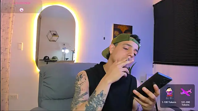 alejandro calderon1 online show from February 20, 6:26 am