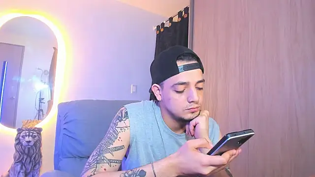 alejandro calderon1 online show from January 6, 6:58 am