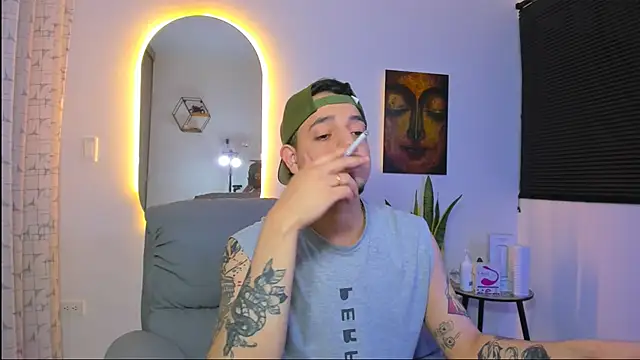 alejandro calderon1 online show from January 19, 5:32 am