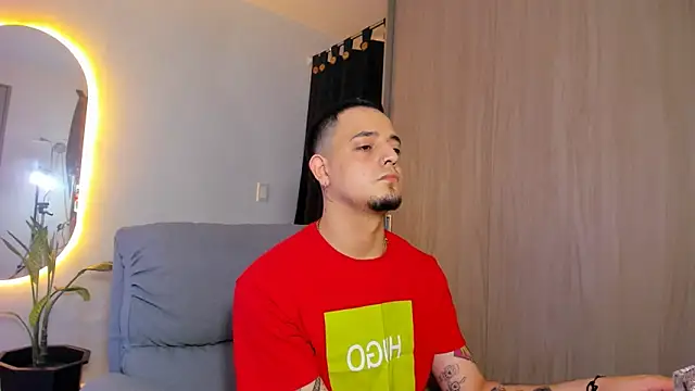 alejandro calderon1 online show from February 23, 5:06 am