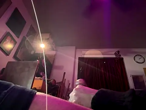 htk1975 online show from December 17, 10:11 am