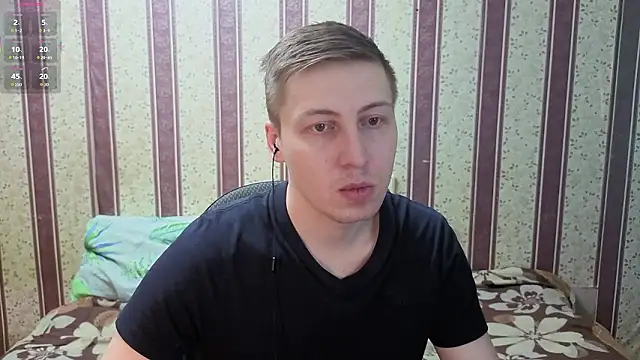 darienlarge online show from February 8, 7:07 pm