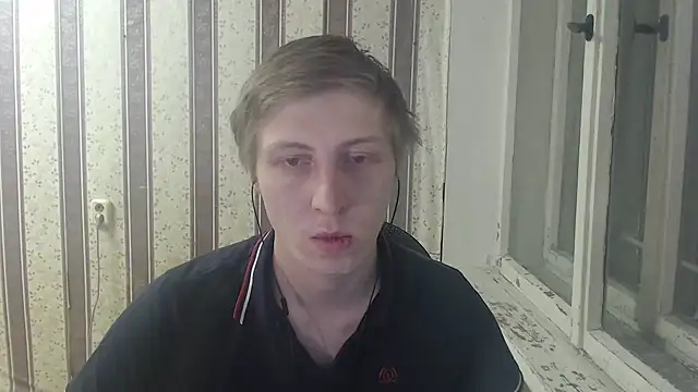 darienlarge online show from February 11, 7:38 pm