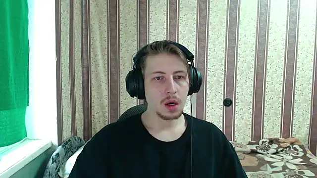 darienlarge online show from October 20, 9:24 am