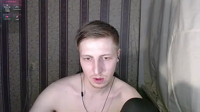 darienlarge online show from February 21, 10:59 pm