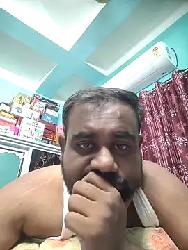 Soumik94 online show from May 6, 6:19 pm