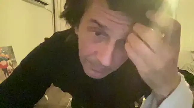 Snapshot of ALPHANDRE chatting on February 14, 4:41 pm ALPHANDRE online show from February 14, 4:41 pm