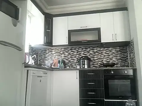 Snapshot of ALPHANDRE chatting on March 18, 7:23 am ALPHANDRE online show from March 18, 7:23 am