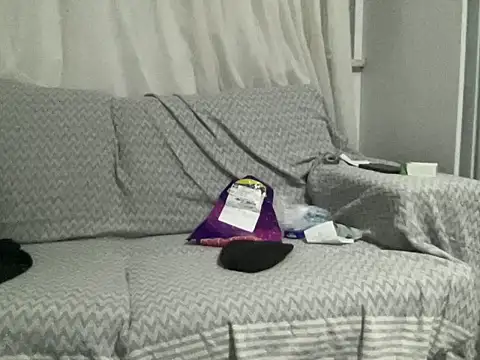 Snapshot of ALPHANDRE chatting on February 22, 6:04 pm ALPHANDRE online show from February 22, 6:04 pm